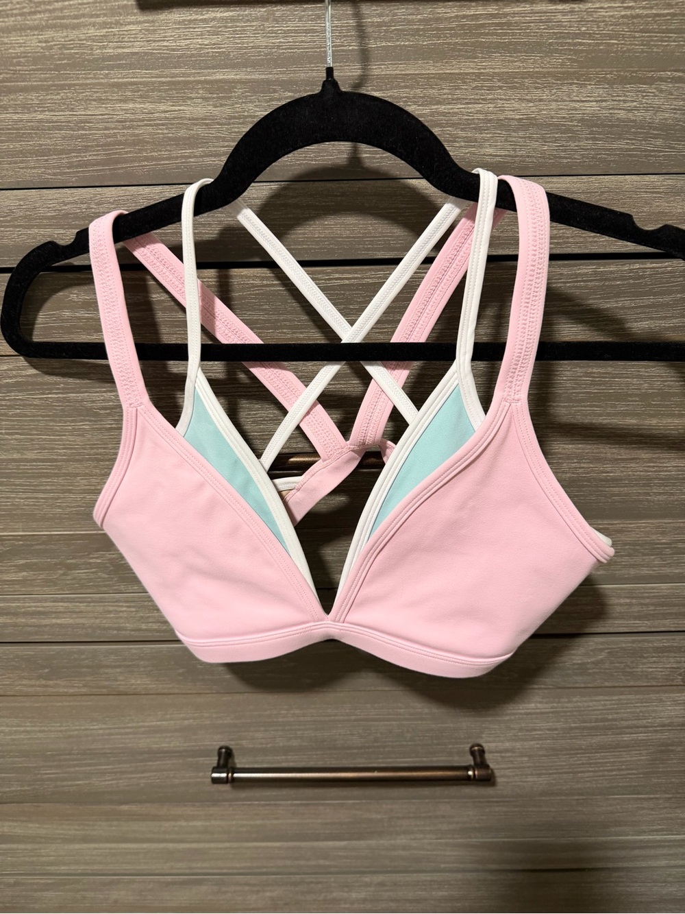 Liaison the label pulse bra in soft pink and aqua size medium never worn